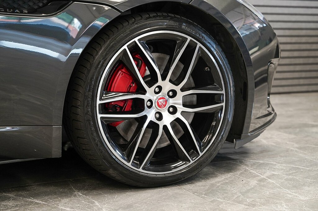 Jaguar F-Type 2.0 R-dynamic Blue #12