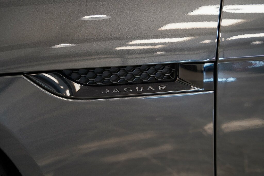 Jaguar F-Type 2.0 R-dynamic Blue #33