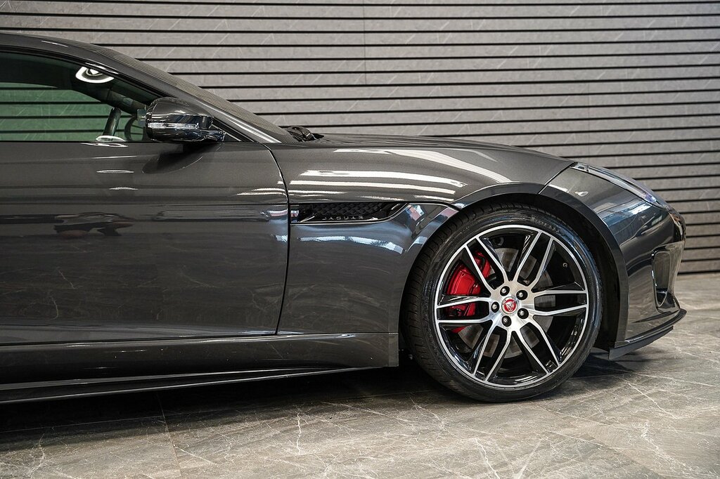 Jaguar F-Type 2.0 R-dynamic Blue #8
