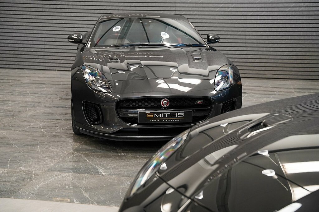 Jaguar F-Type 2.0 R-dynamic Blue #40