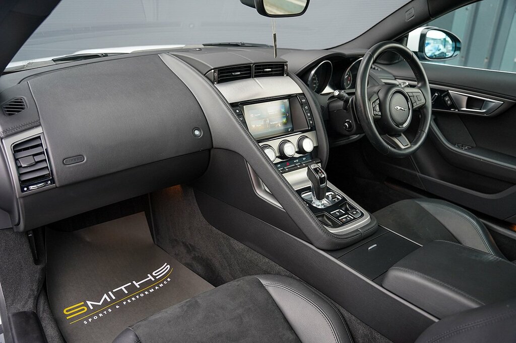 Jaguar F-Type 3L Null White #16
