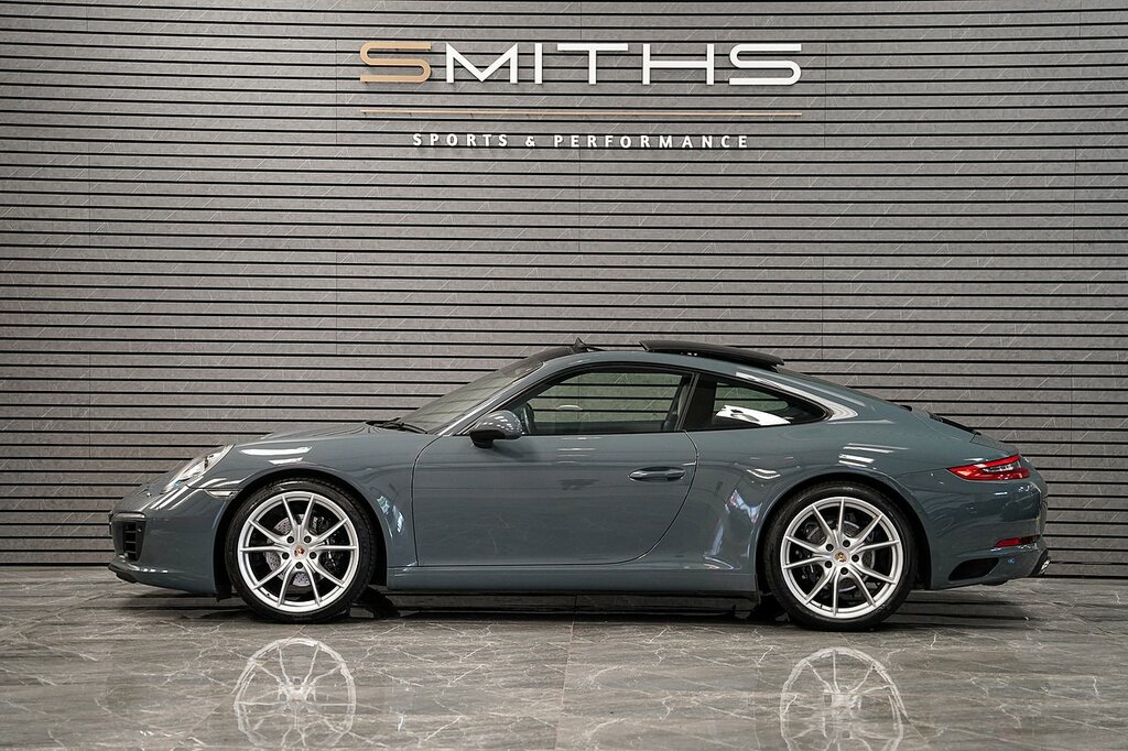 Porsche 911 T 991 Carrera Blue