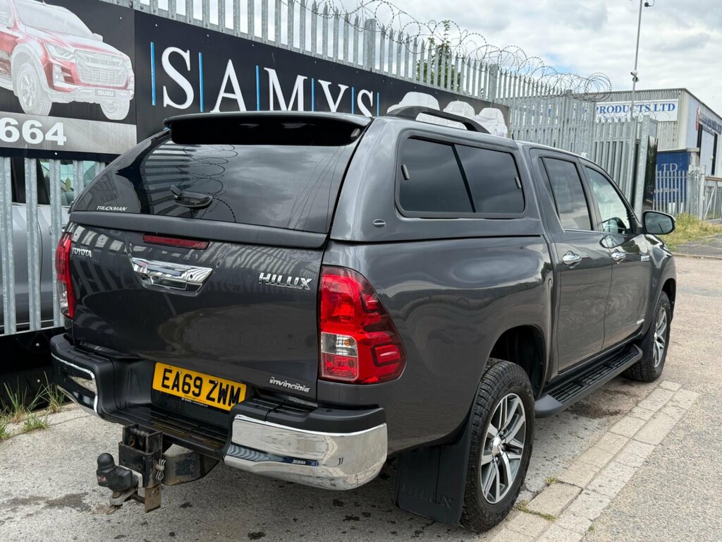 Toyota HILUX Invincible X Dcab Pick Up 2.4 D-4d White #15