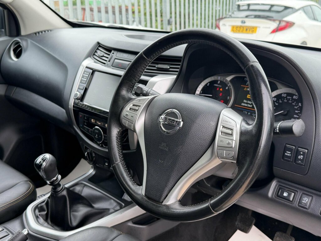 Nissan Navara Pickup 2.3 Dci N-guard 4Wd Euro 6 20206 Black #15