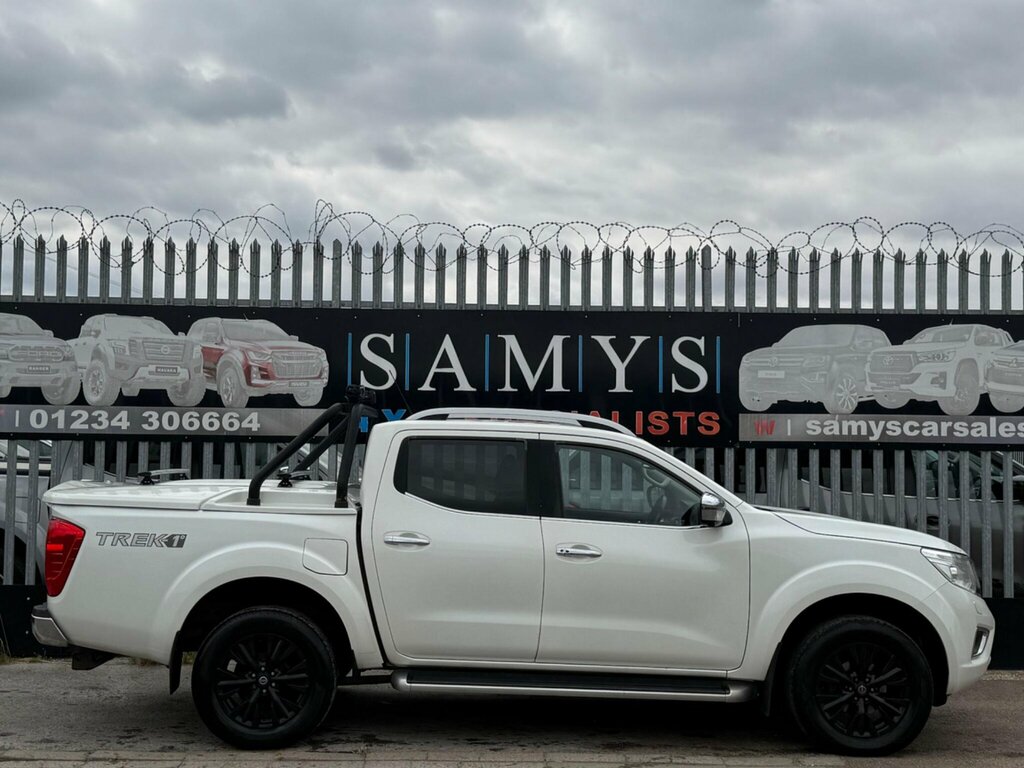 Nissan Navara Automatic Grey #3
