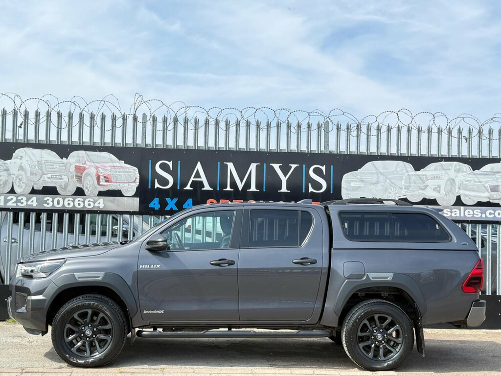Toyota HILUX 2.8 D-4d Invincible X 4Wd Euro 6 Ss Grey #4