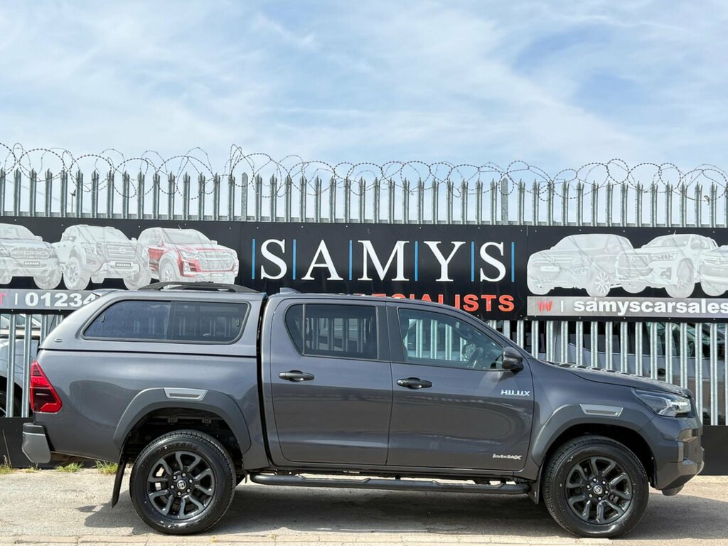 Toyota HILUX 2.8 D-4d Invincible X 4Wd Euro 6 Ss Grey #3