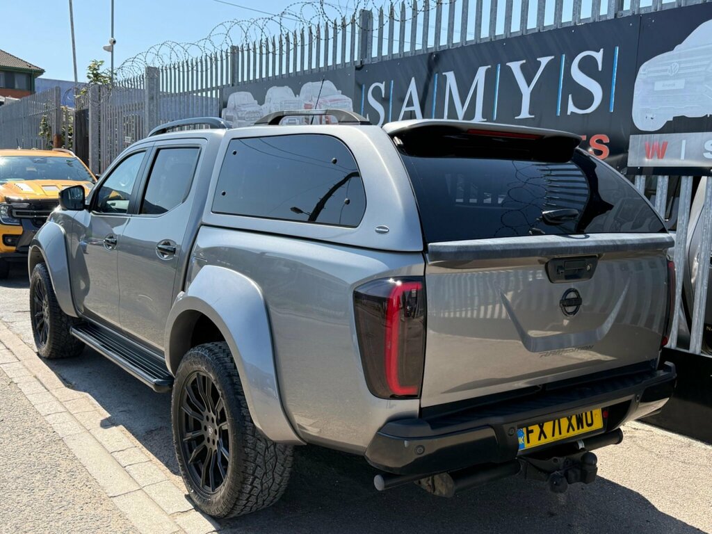 Nissan Navara Dci Tekna Shr Dcb Black #17