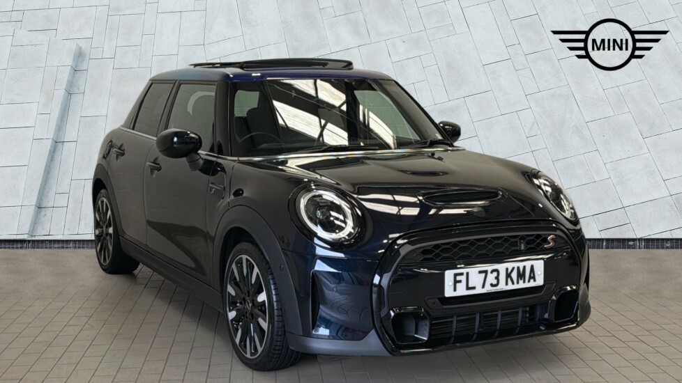 Mini Hatch 5-Door Hatch Cooper S Exclusive FL73KMA Black #2