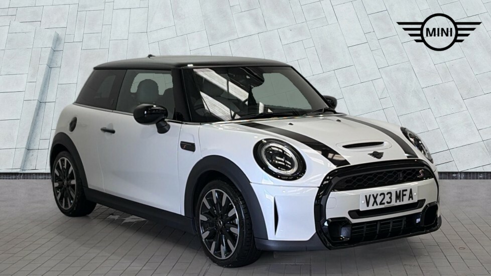 Mini Hatch 3-Door Hatch Cooper S Exclusive VX23MFA White #2