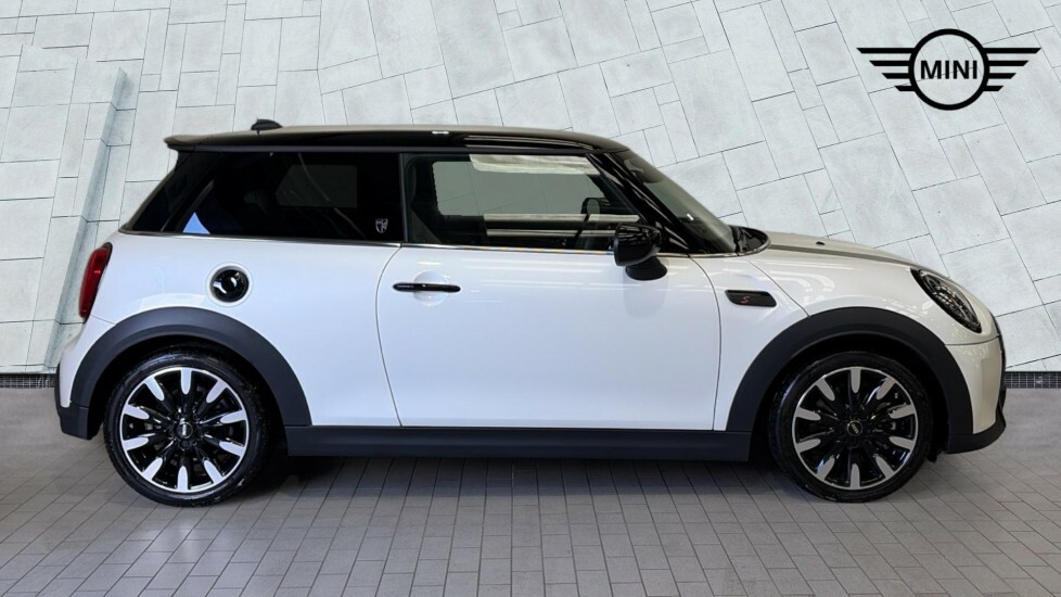 Mini Hatch 3-Door Hatch Cooper S Exclusive VX23MFA White #5