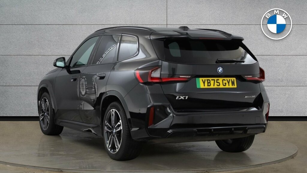 BMW iX1 Ix1 Xdrive30 M Sport Black #4