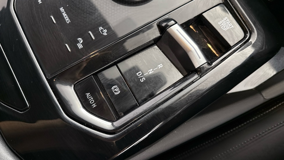 BMW 5 Series 520I M Sport Pro 2025 Black #38