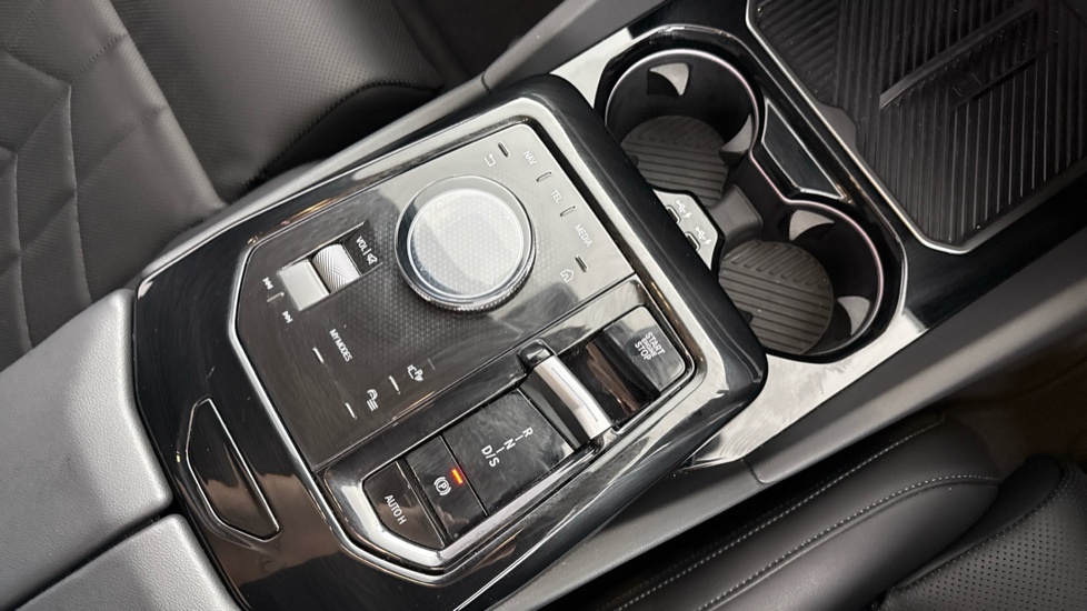 BMW 5 Series 520I M Sport Pro 2025 Black #20