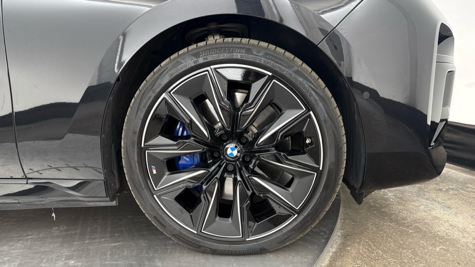 BMW i7 335Kw Edrive50 M Sport 105.7Kwh Black #28