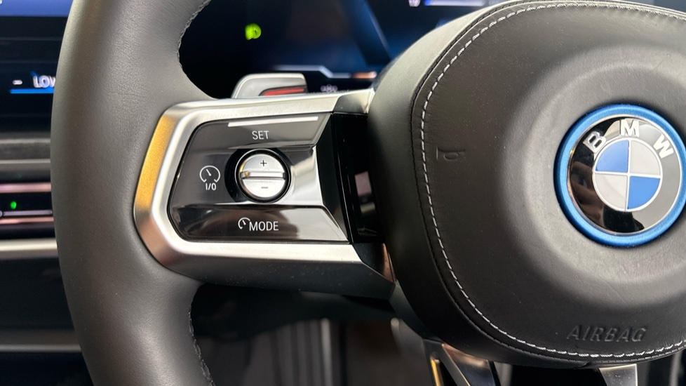 BMW i7 335Kw Edrive50 M Sport 105.7Kwh Black #34