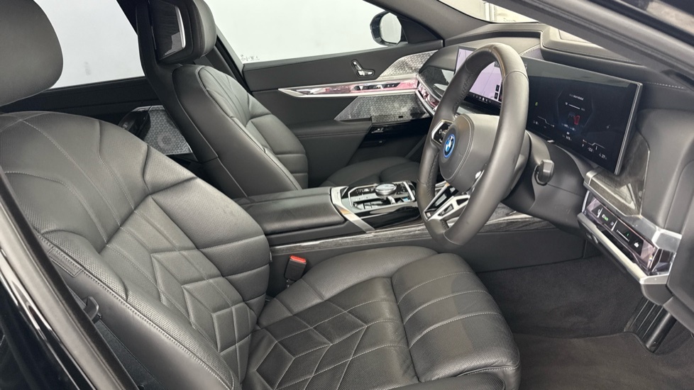 BMW i7 335Kw Edrive50 M Sport 105.7Kwh Black #22