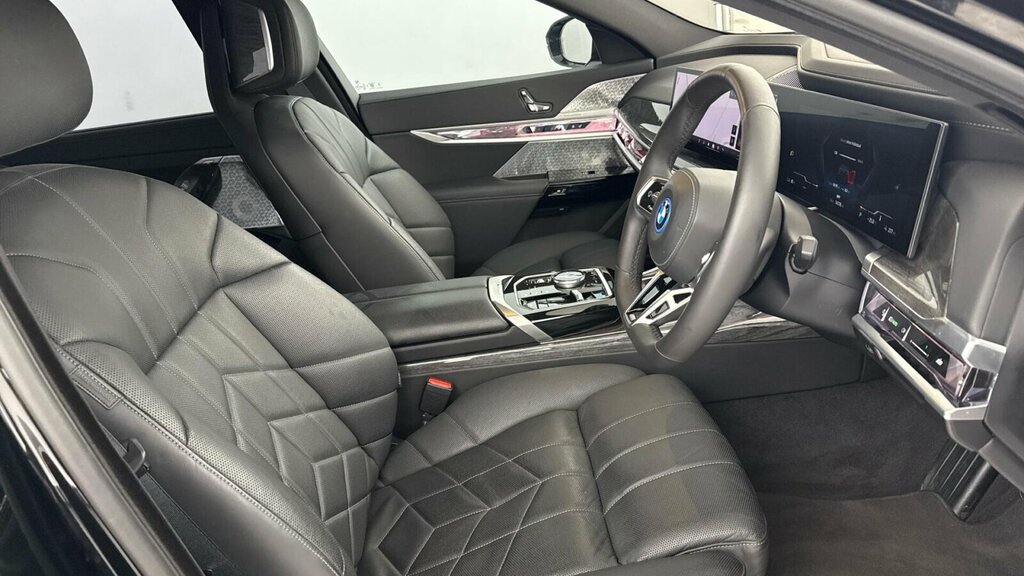 BMW i7 335Kw Edrive50 M Sport 105.7Kwh Black #21