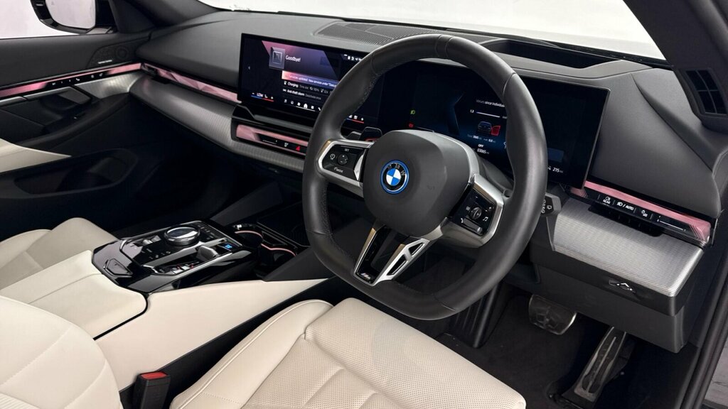 BMW i5 250Kw Edrive40 Sport Edition 84Kwh 2025 Blue #12
