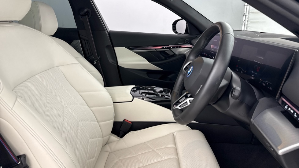 BMW i5 250Kw Edrive40 Sport Edition 84Kwh 2025 Blue #22