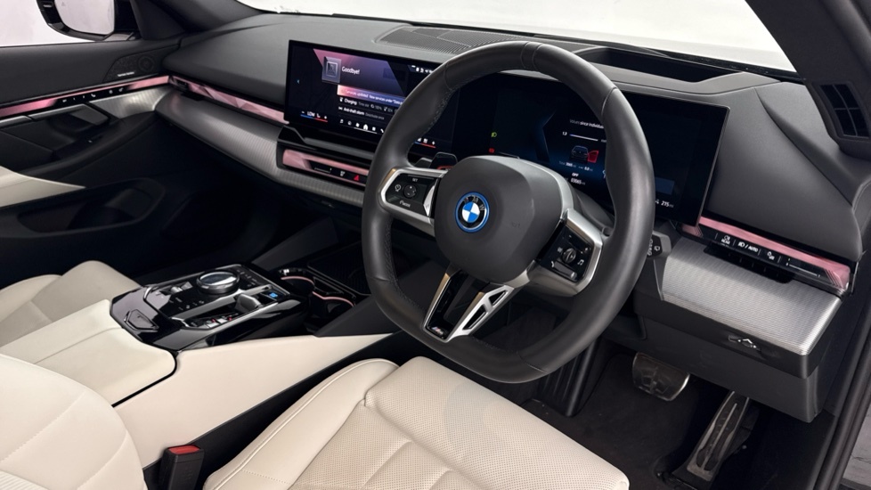 BMW i5 250Kw Edrive40 Sport Edition 84Kwh 2025 Blue #11