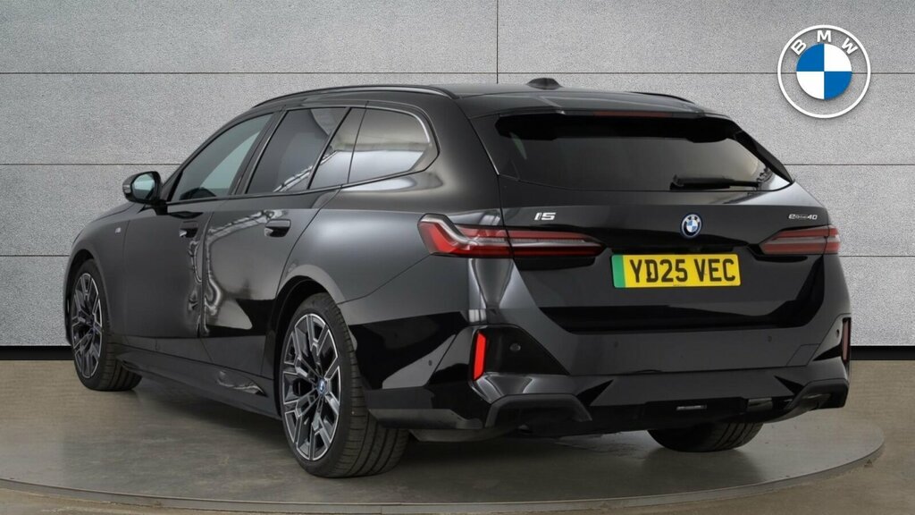 BMW i5 I5 Edrive40 M Sport Pro Touring Black #4