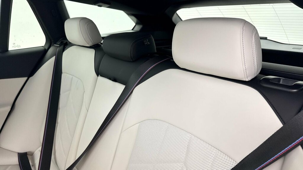 BMW i5 250Kw Edrive40 Sport Edition 84Kwh 2025 Blue #23