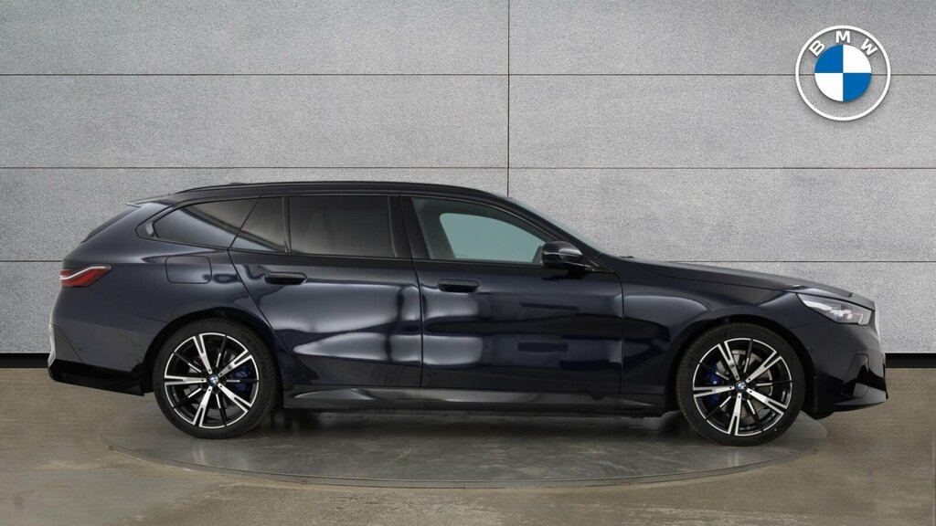 BMW 5 Series 530E M Sport Touring Black #6