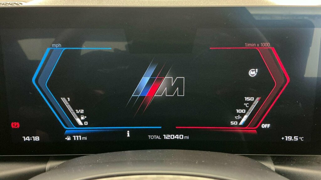 BMW M3 Cs Step White #8