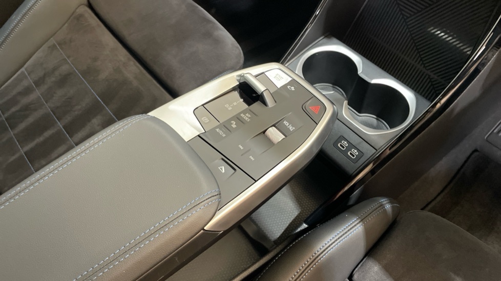 BMW iX1 150Kw Edrive20 Shadow Ed 65Kwh Tech Blue #20