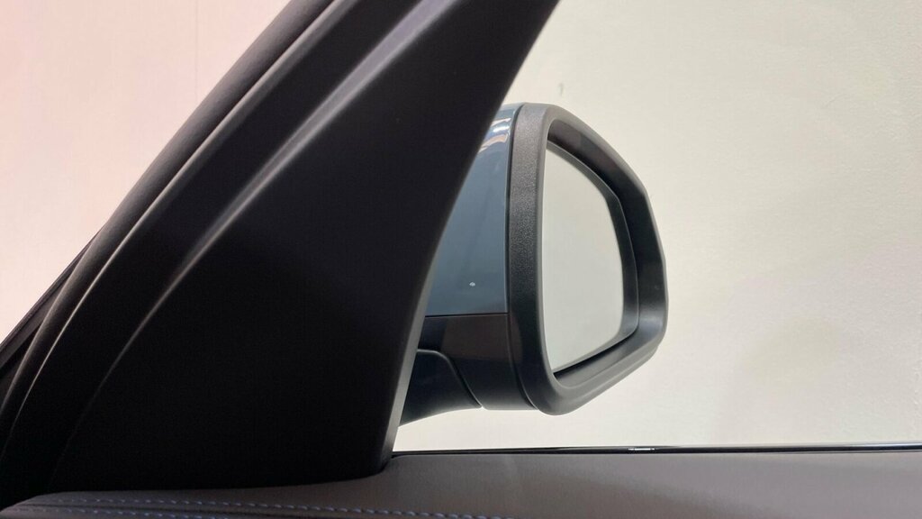 BMW iX1 150Kw Edrive20 Shadow Ed 65Kwh Tech Blue #60