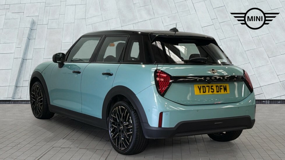 Mini Hatch Cooper C YD75DFM Green #2
