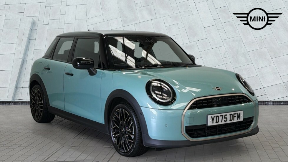 Mini Hatch Cooper C Green