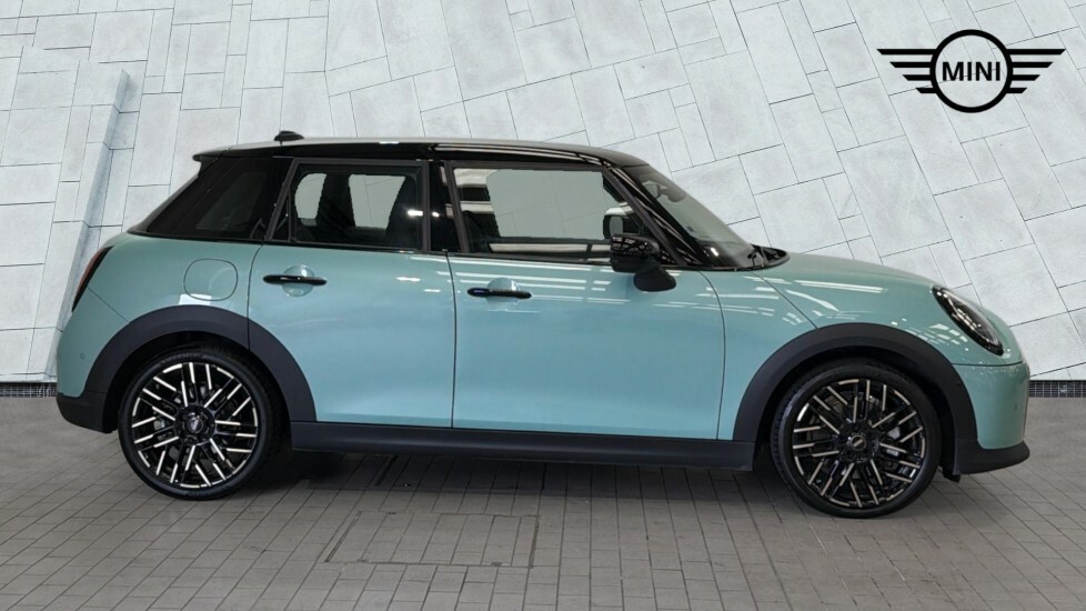 Mini Hatch Cooper C YD75DFM Green #3