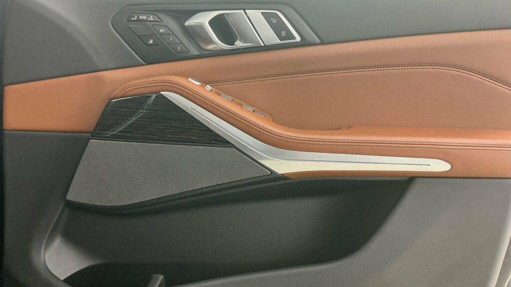 BMW X7 Xdrive M60i Step Blue #11