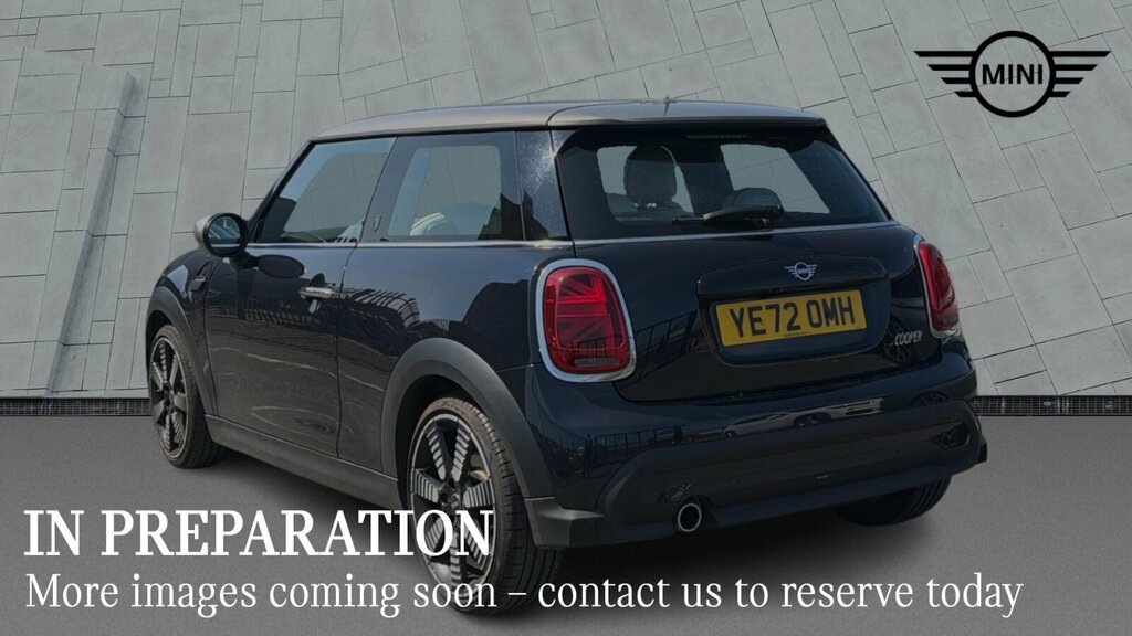 Mini Hatch 3-Door Hatch Cooper Exclusive Black