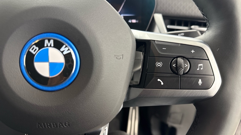 BMW iX2 150Kw Edrive20 Shadow Edition 65Kwh Grey #35