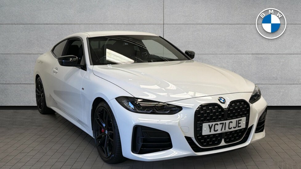 BMW 4 Series Gran Coupe M440i Xdrive Coupe White