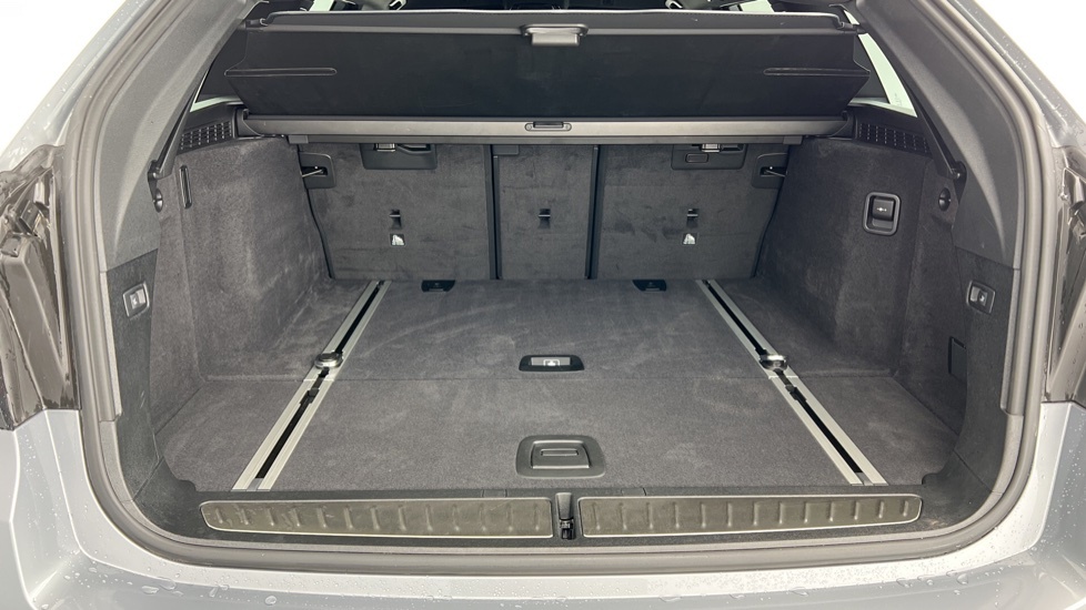 BMW 5 Series 520D Mht M Sport Step White #26