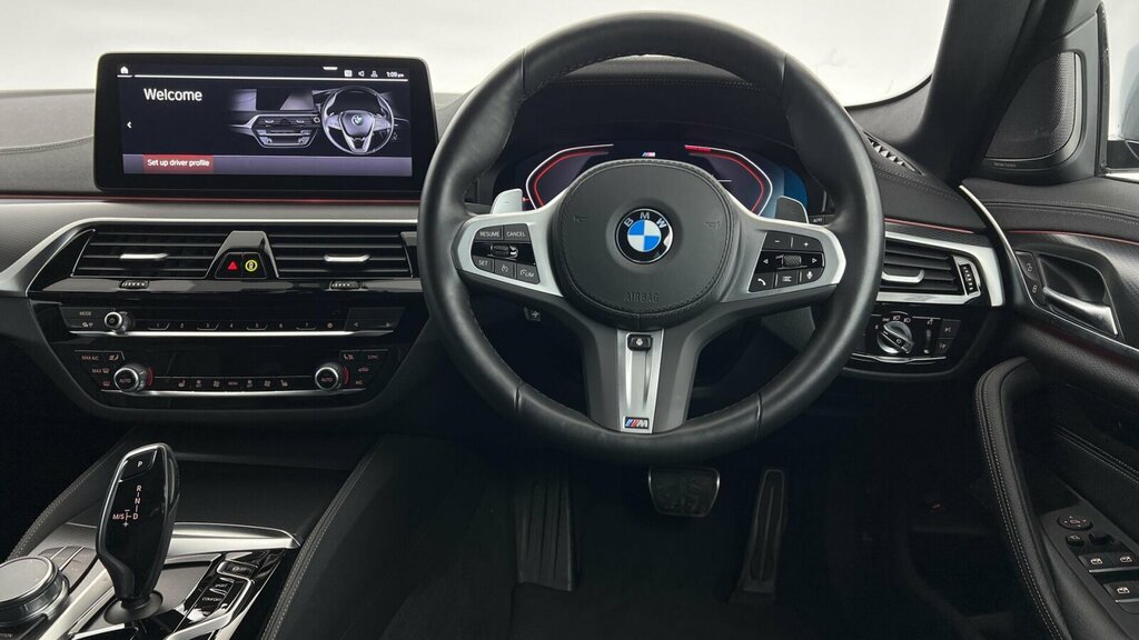 BMW 5 Series 520D Mht M Sport Step White #10