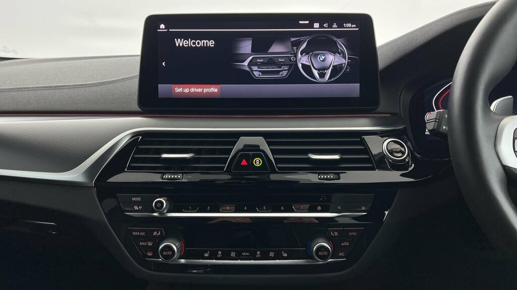 BMW 5 Series 520D Mht M Sport Step White #15