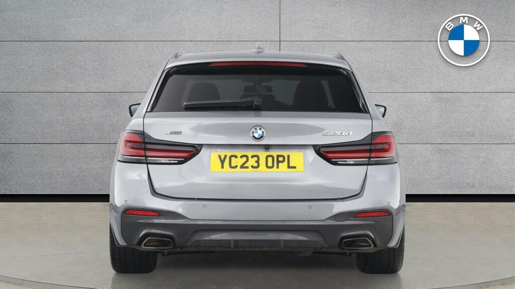BMW 5 Series 520D Mht M Sport Step White #30