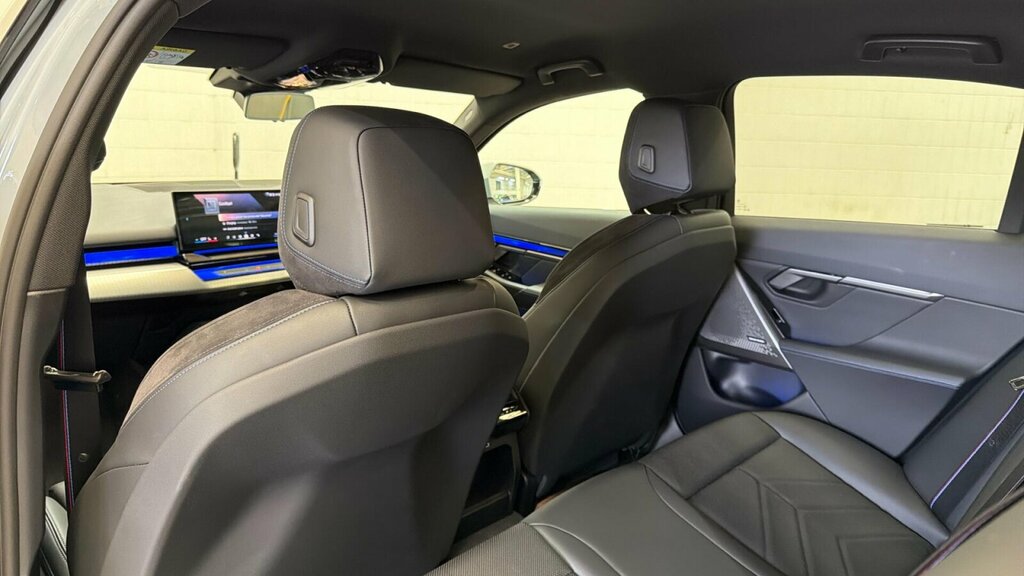 BMW i5 250Kw Edrive40 M Sport 84Kwh Techcomf Black #68