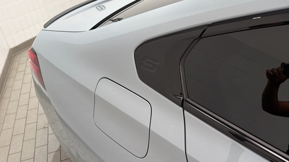 BMW i5 250Kw Edrive40 M Sport 84Kwh Techcomf Black #46