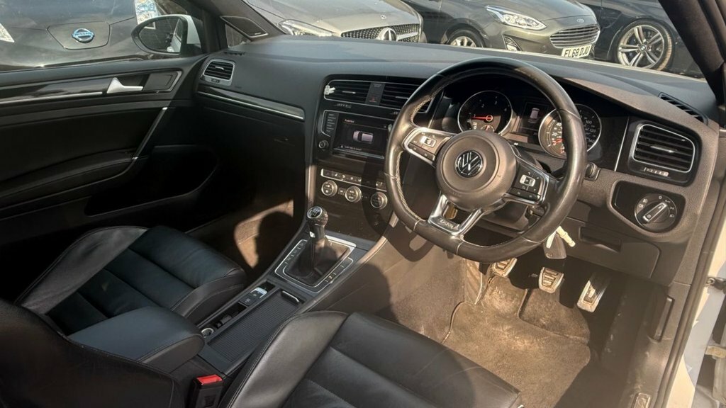 Volkswagen Golf 2L Gtd VK14AAU White #3