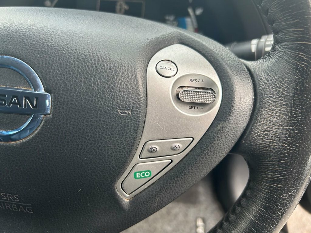 Nissan Leaf Acenta White #26