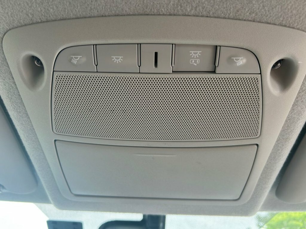 Nissan Leaf Acenta White #45