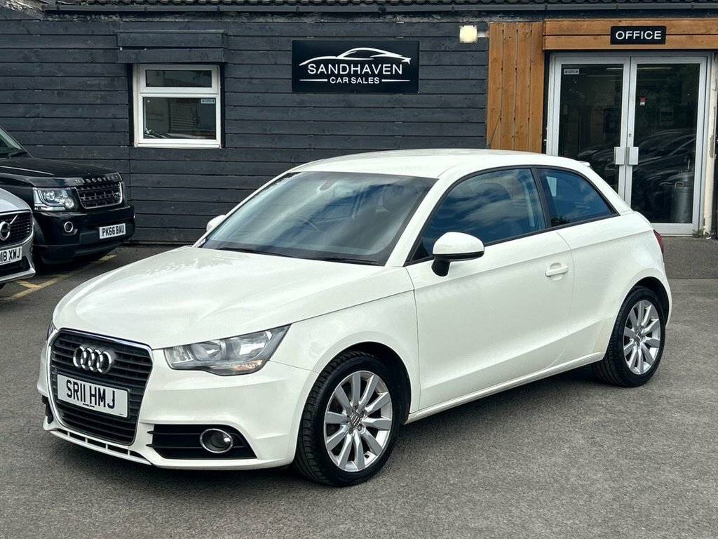 Audi A1 1.6L Sport White #4