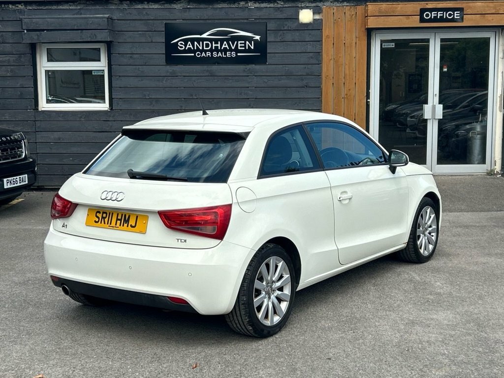 Audi A1 1.6L Sport White #5