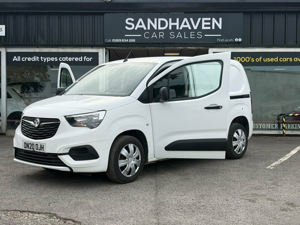 Vauxhall Combo 1.6L Sportive White #4